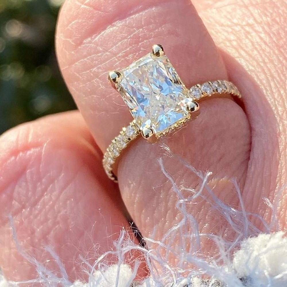 14k 2.00ct Center Radiant Ring with hidden halo